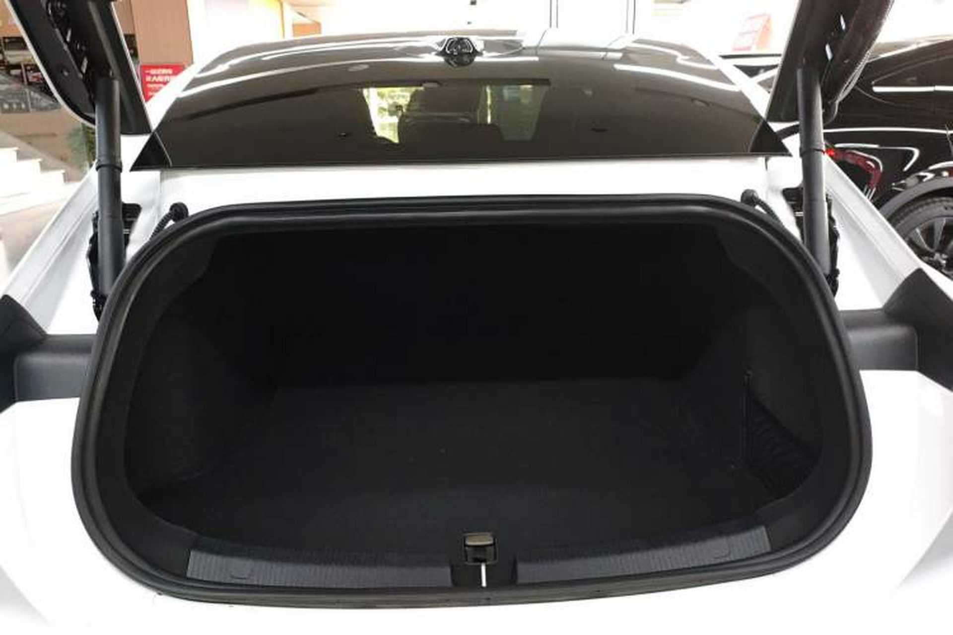Used Nio ET5 2022 75 kWh Trunk
