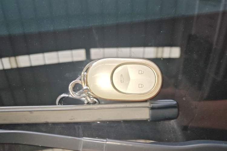 Used Nio ET5 2022 75 kWh Vehicle Key
