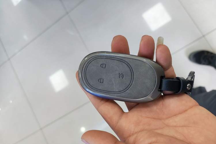 Used Nio ET5 2022 75 kWh Vehicle Key