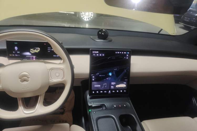 Used Nio ET5 2022 75 kWh Audio And AC Panel