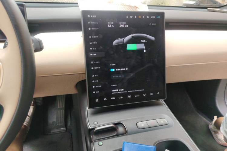 Used Nio ET5 2022 75 kWh Audio And AC Panel