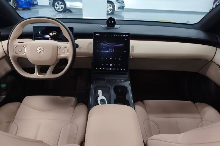 Used Nio ET5 2022 75 kWh Center Console