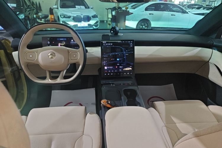 Used Nio ET5 2022 75 kWh Center Console