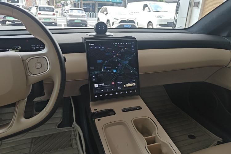 Used Nio ET5 2022 75 kWh Center Console