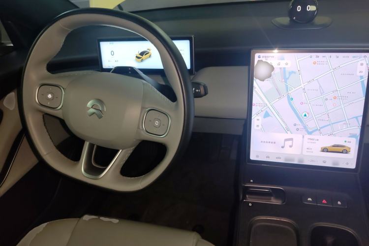 Used Nio ET5 2022 75 kWh Center Console