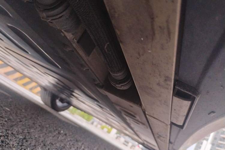 Used Nio ET5 2022 75 kWh Chassis Front Left