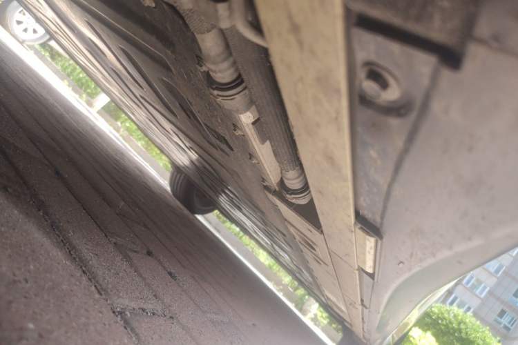 Used Nio ET5 2022 75 kWh Chassis Front Left