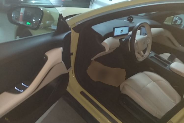 Used Nio ET5 2022 75 kWh Driver Seat
