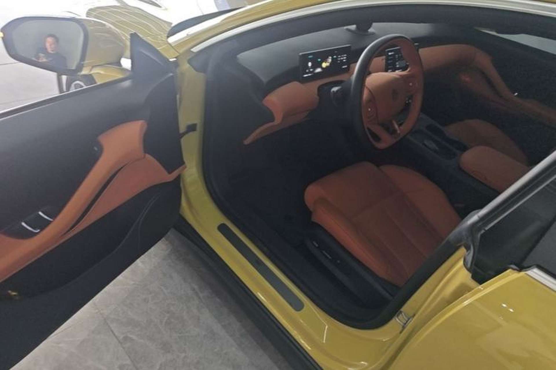 Used Nio ET5 2022 75 kWh Driver Seat