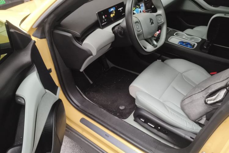Used Nio ET5 2022 100 kWh Driver Seat