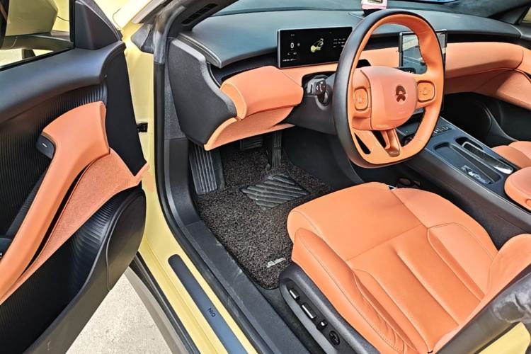 Used Nio ET5 2022 100 kWh Driver Seat