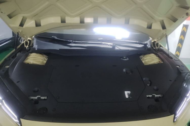Used Nio ET5 2022 75 kWh Engine Bay