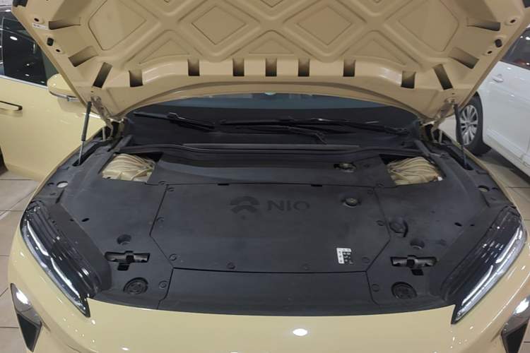 Used Nio ET5 2022 75 kWh Engine Bay