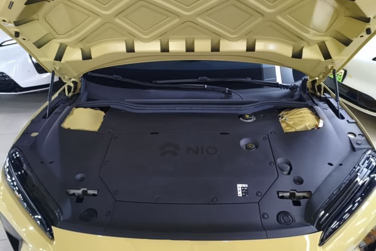Used Nio ET5 2022 75 kWh Engine Bay