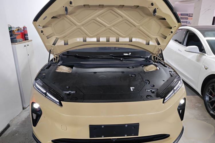 Used Nio ET5 2022 75 kWh Engine Bay