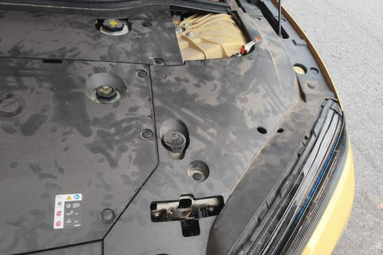 Used Nio ET5 2022 100 kWh Engine Bay Left
