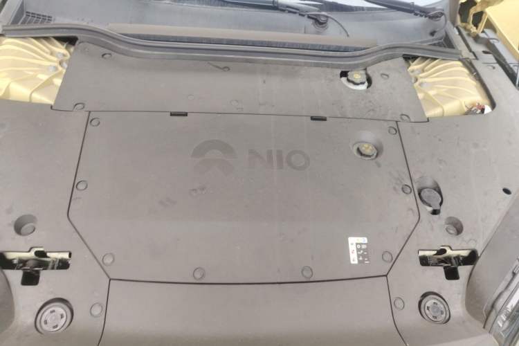 Used Nio ET5 2022 75 kWh Engine Bay