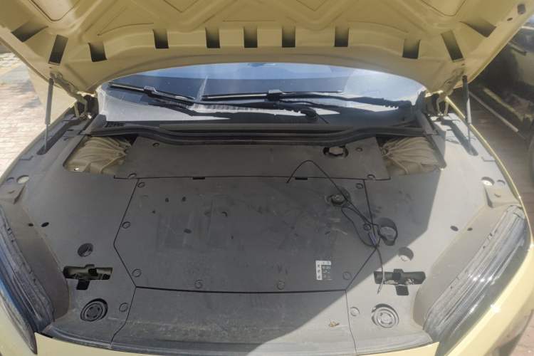 Used Nio ET5 2022 75 kWh Engine Bay