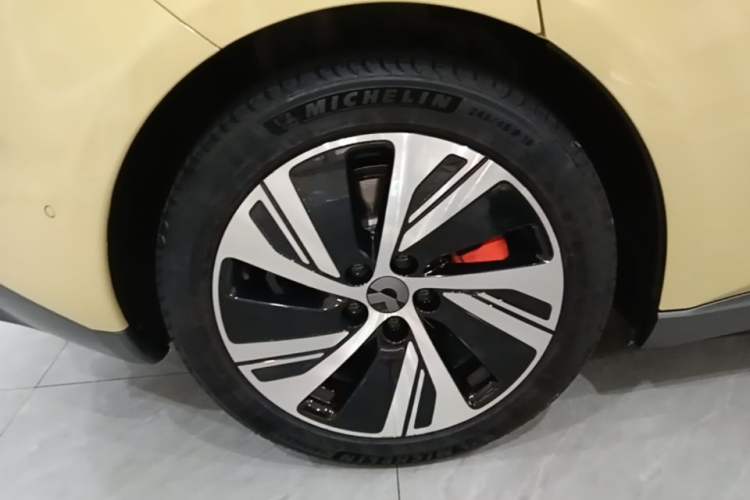 Used Nio ET5 2022 75 kWh Exterior 1