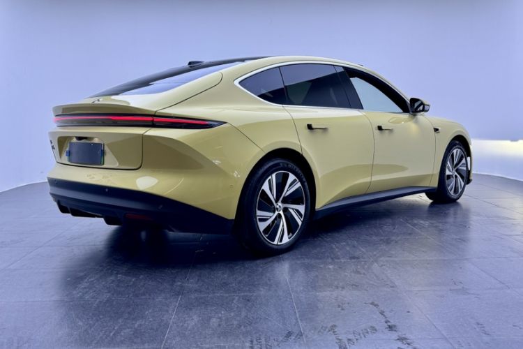 Used Nio ET5 2022 75 kWh Exterior 2