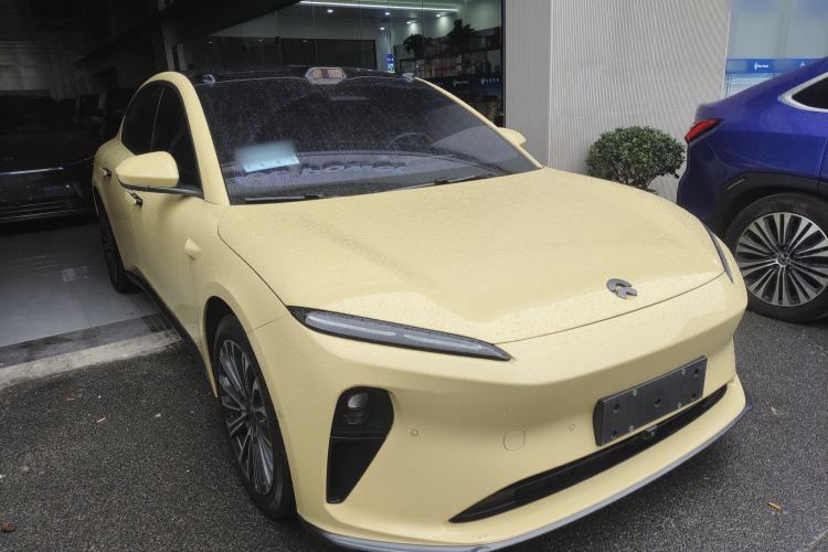 Used Nio ET5 2022 75 kWh Exterior 2