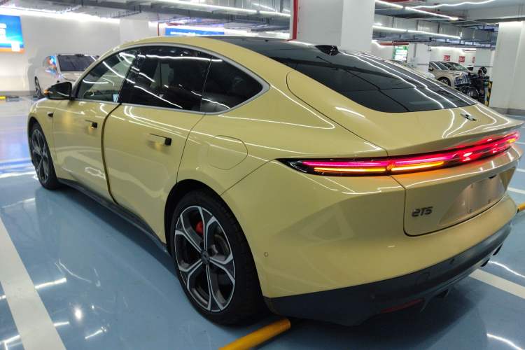 Used Nio ET5 2022 75 kWh Exterior 2