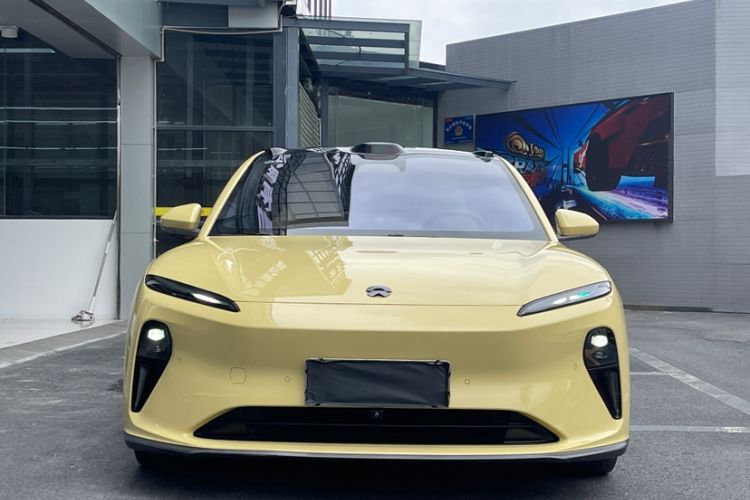 Used Nio ET5 2022 75 kWh Exterior 2
