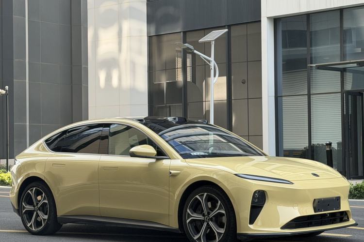 Used Nio ET5 2022 100 kWh Exterior 2