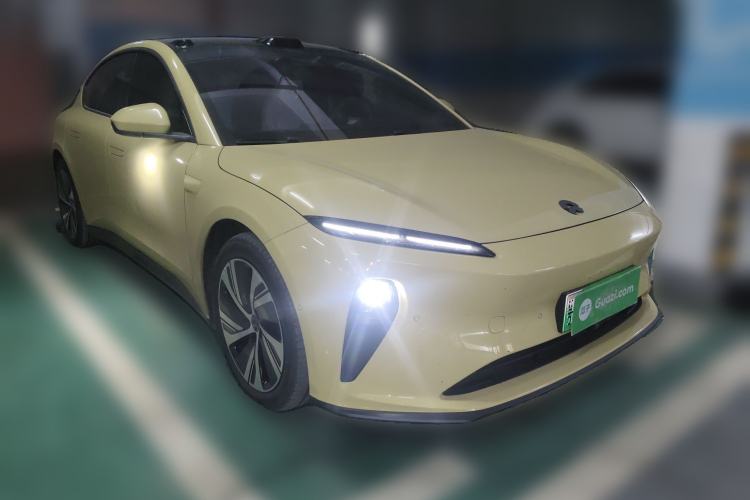 Used Nio ET5 2022 75 kWh Exterior 2