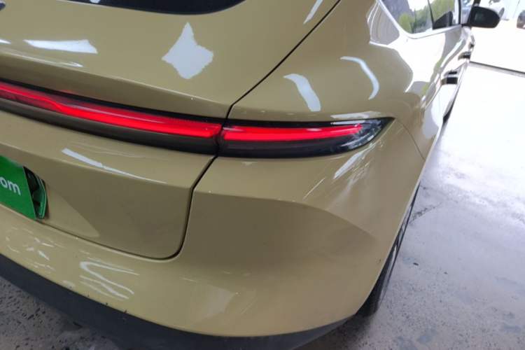 Used Nio ET5 2022 100 kWh Exterior 3