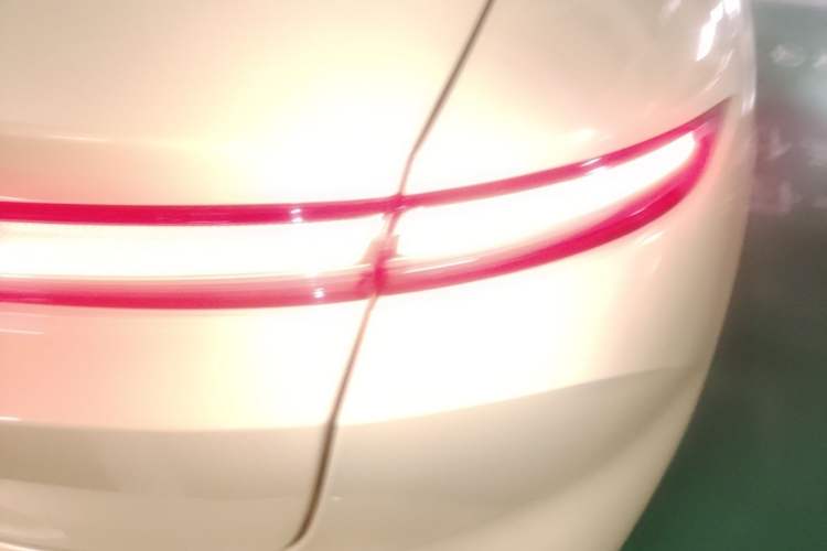 Used Nio ET5 2022 75 kWh Exterior 3