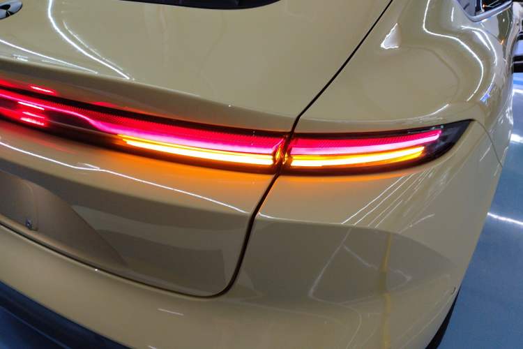 Used Nio ET5 2022 75 kWh Exterior 3