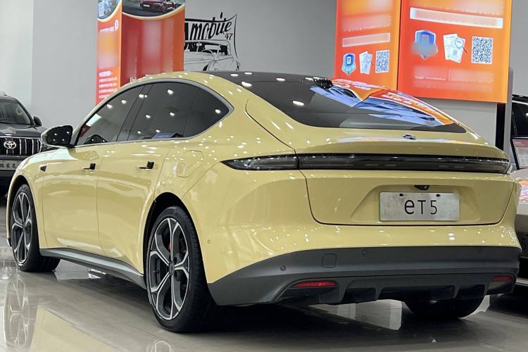 Used Nio ET5 2022 75 kWh Exterior 3