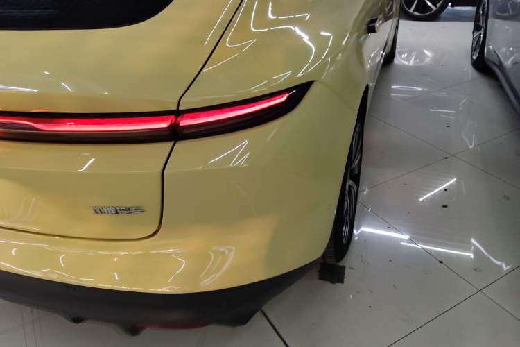 Used Nio ET5 2022 75 kWh Exterior 3