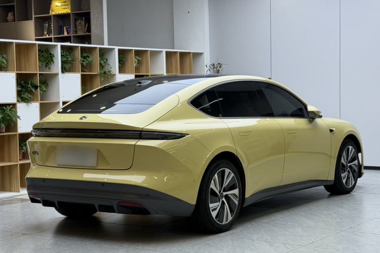 Used Nio ET5 2022 75 kWh Exterior 4