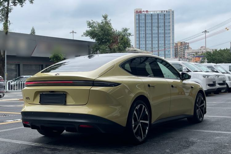 Used Nio ET5 2022 75 kWh Exterior 4