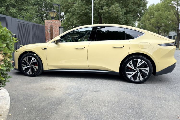 Used Nio ET5 2022 75 kWh Exterior 5