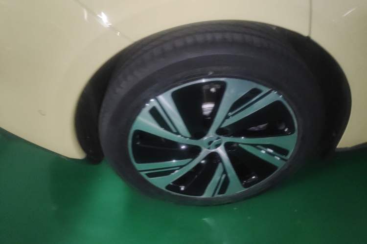 Used Nio ET5 2022 75 kWh Exterior 5