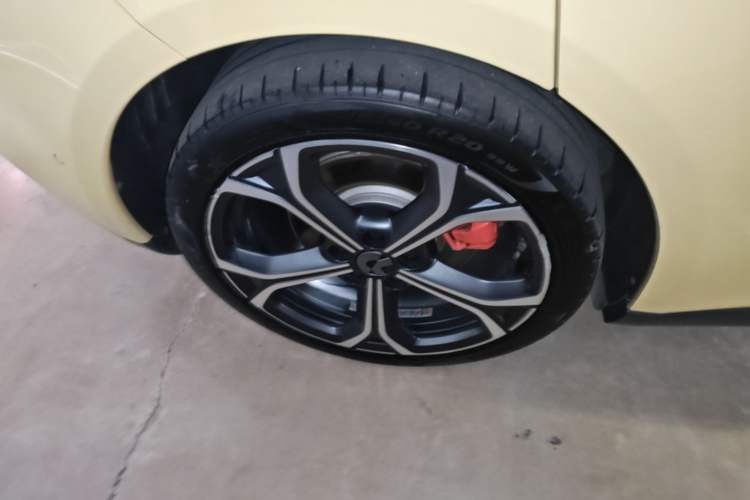 Used Nio ET5 2022 75 kWh Exterior 5
