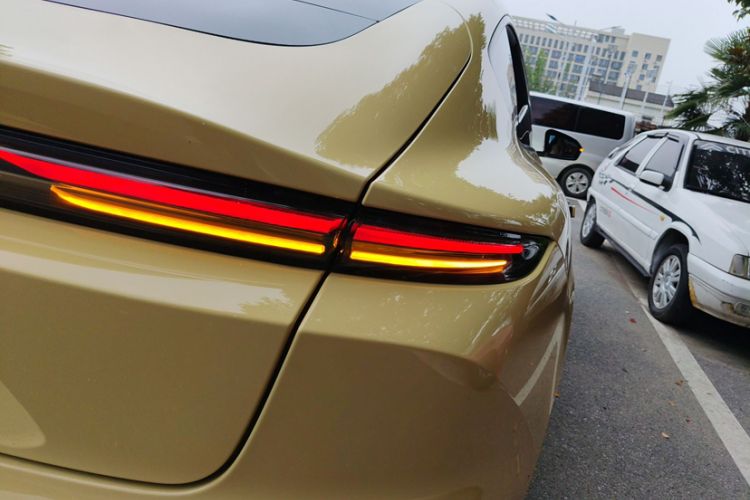Used Nio ET5 2022 75 kWh Exterior 6