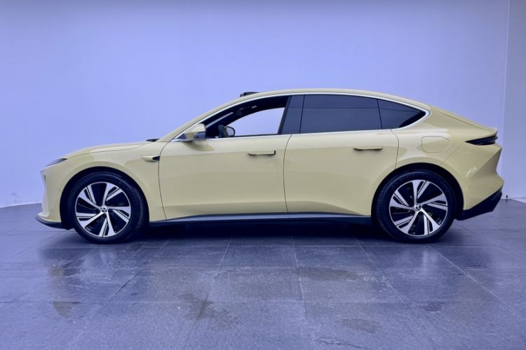 Used Nio ET5 2022 75 kWh Exterior 6