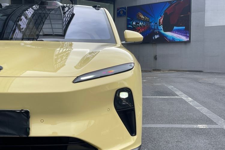 Used Nio ET5 2022 75 kWh Exterior 7