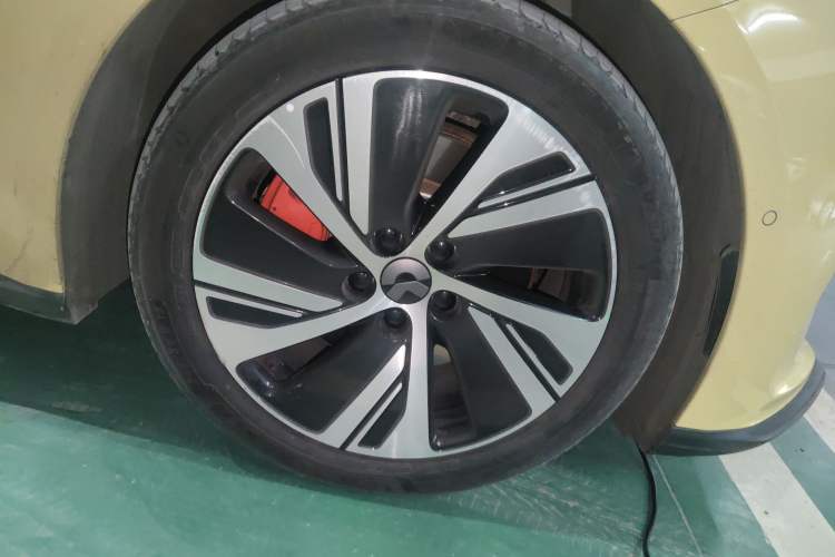 Used Nio ET5 2022 75 kWh Exterior 7