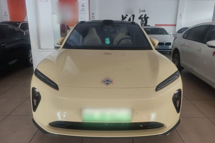 Used Nio ET5 2022 75 kWh Front