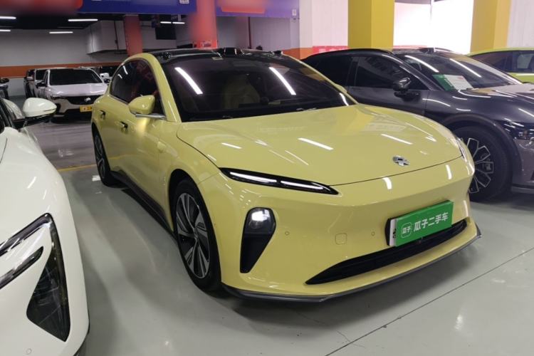 Used Nio ET5 2022 75 kWh Front Right 45 Deg