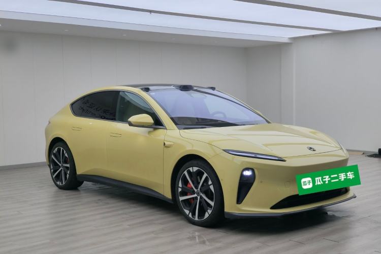 Used Nio ET5 2022 75 kWh Front Right 45 Deg