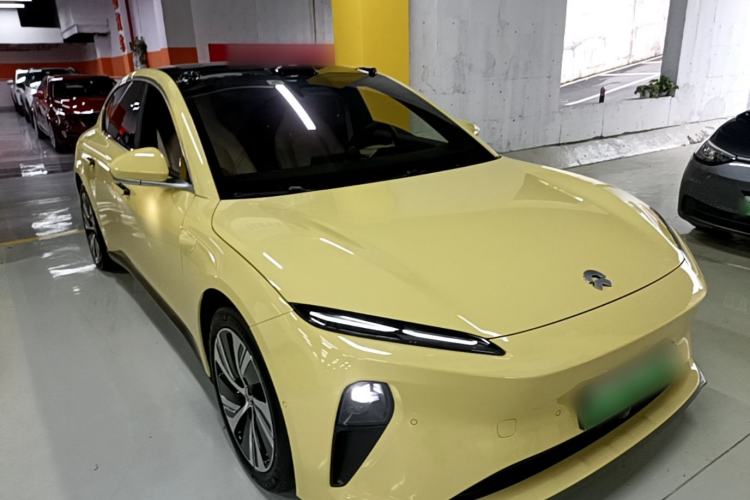 Used Nio ET5 2022 75 kWh Front Right 45 Deg