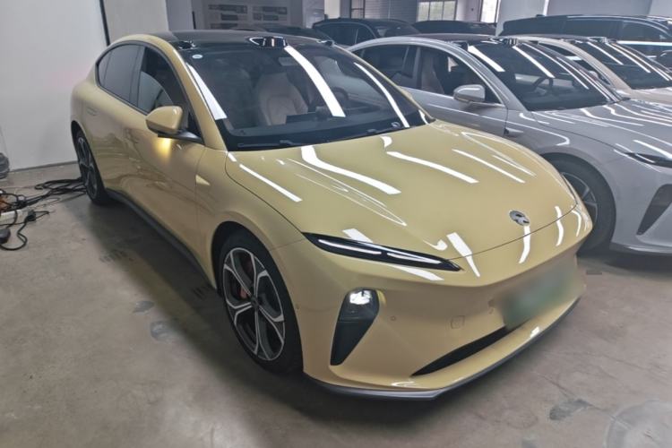 Used Nio ET5 2022 75 kWh Front Right 45 Deg