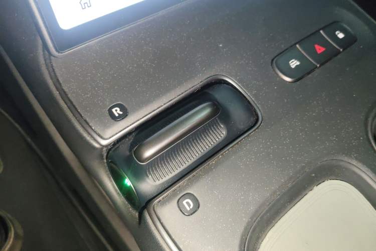 Used Nio ET5 2022 75 kWh Gear Lever