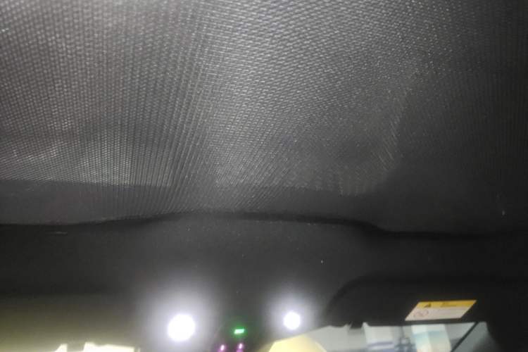 Used Nio ET5 2022 75 kWh Headliner